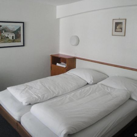 Hotel Krone-Limmatquai Zurich Room photo